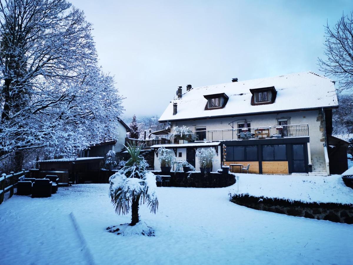 L'Etang De La Tourne Bed & Breakfast Les Marches Exterior photo